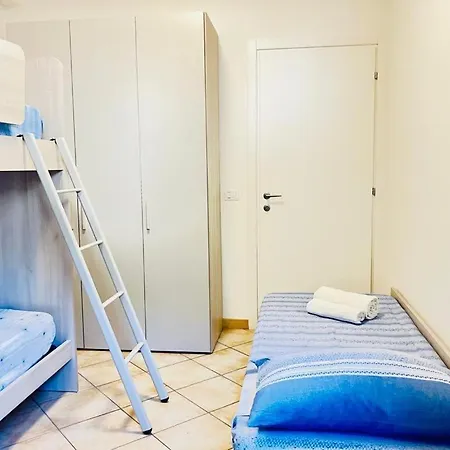 Nuovo A 300m Dal Mare