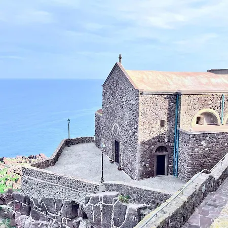 Nuovo A 300m Dal Mare